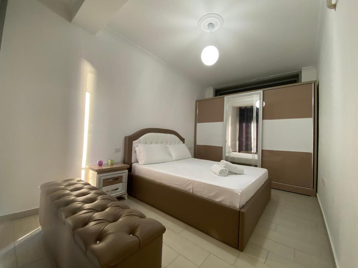 Redona Apartament Vlore Exterior photo